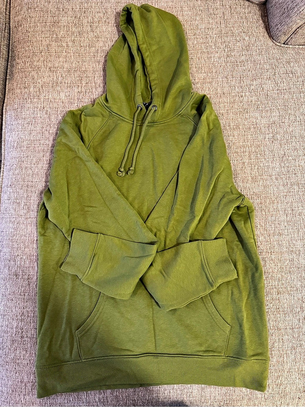 George Green Pullover Hoodie Size Medium